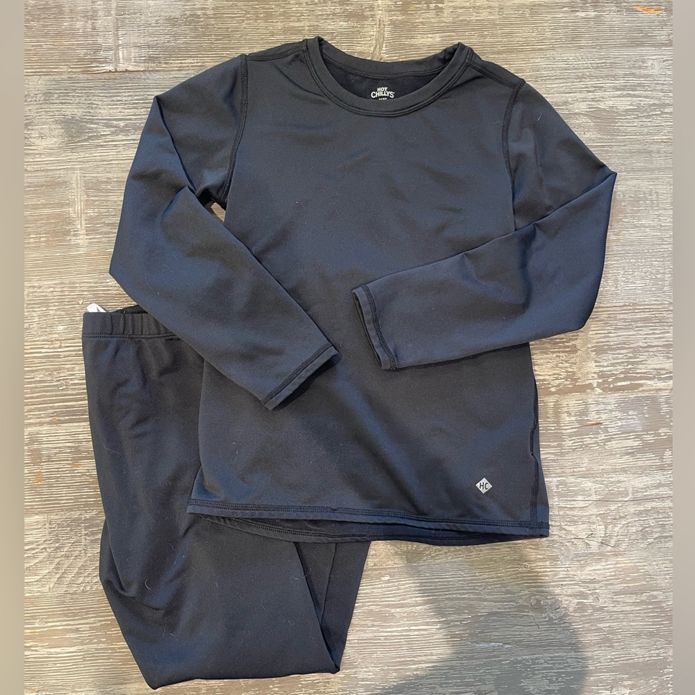 Boys’ Hot Chili’s Baselayer Top and bottoms Set size Medium